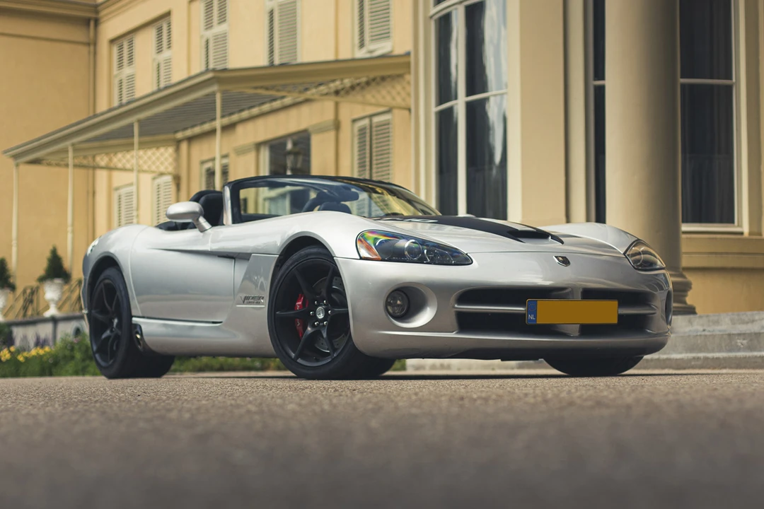 2004 Dodge Viper 3rd Gen - Image 2 of 31