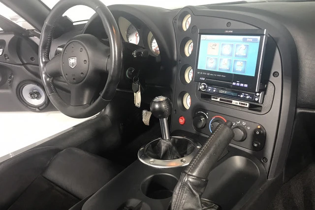2004 Dodge Viper 3rd Gen - Image 4 of 5