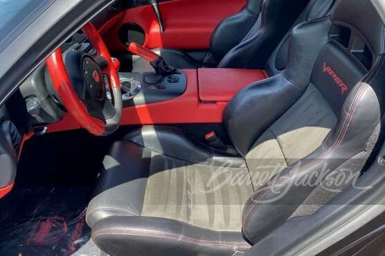 2004 Dodge Viper 3rd Gen - Image 3 of 13