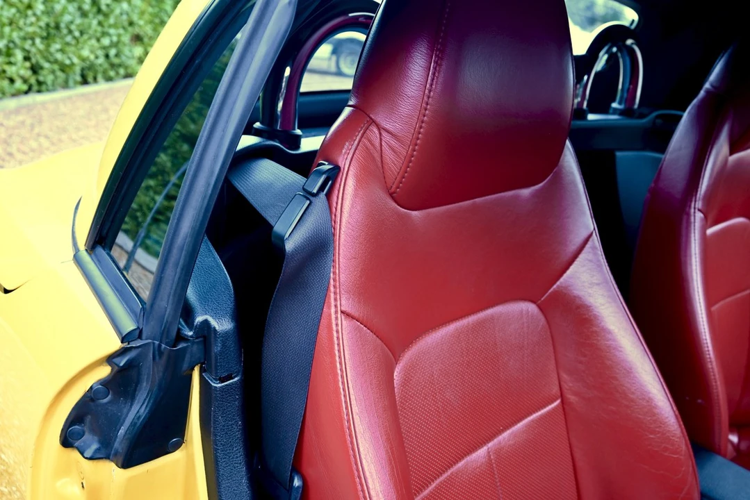 2004 Daihatsu - Image 25 of 30