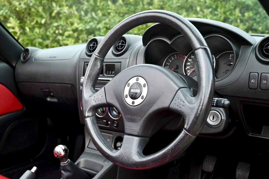 2004 Daihatsu - Image 12 of 30
