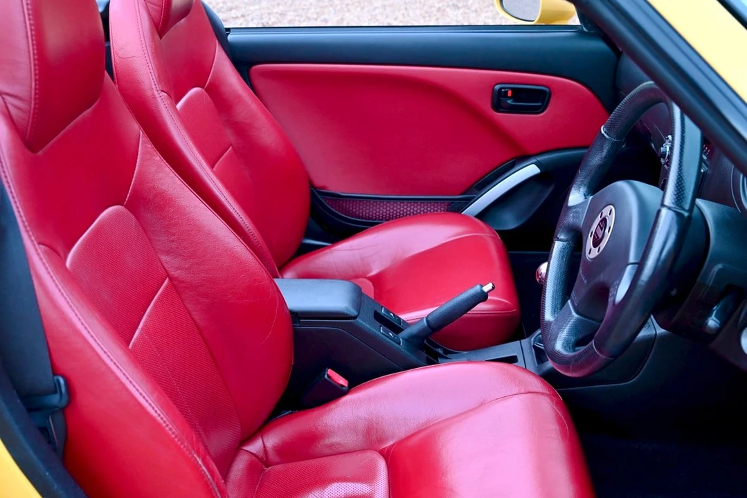 2004 Daihatsu - Image 15 of 30