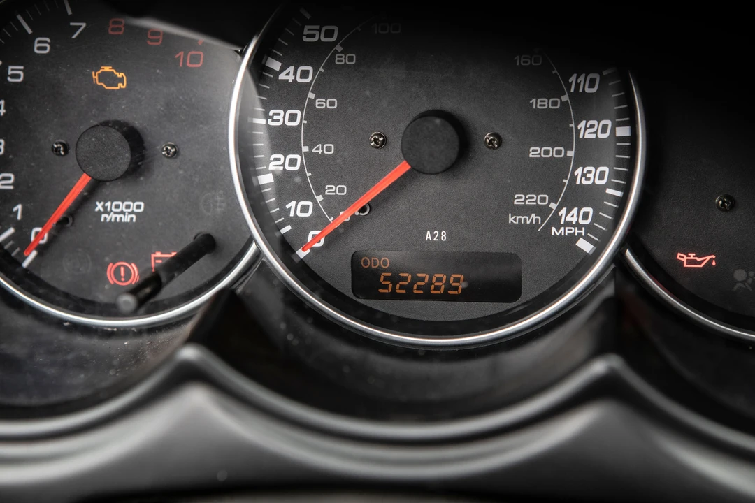 2004 Daihatsu - Image 7 of 12