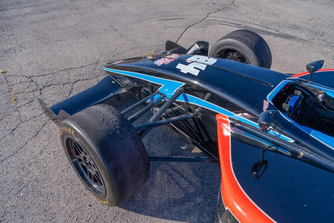 2004 Dallara - Image 27 of 31