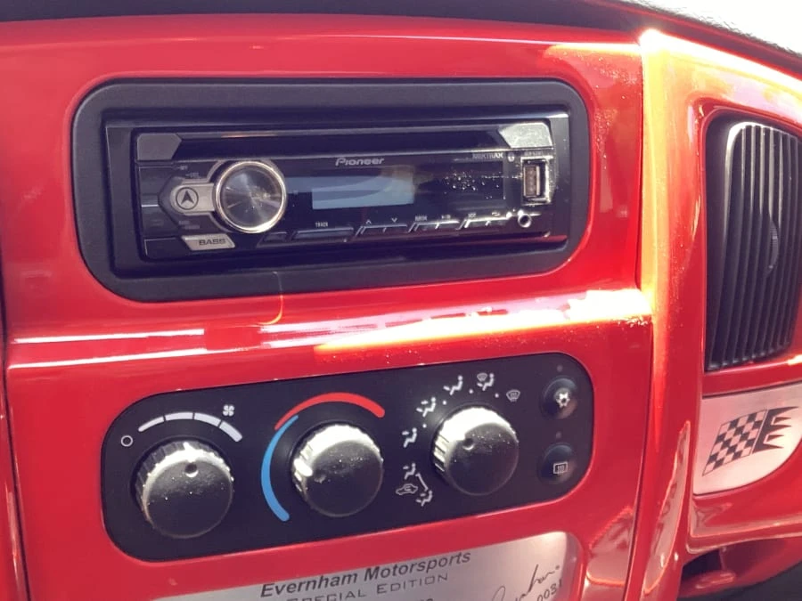 2004 Ram 1500 - Image 27 of 31