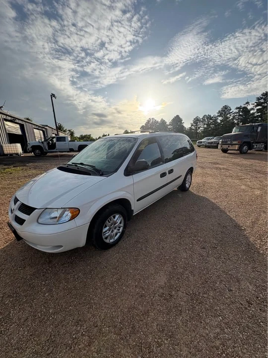 2004 Dodge Caravan - Image 2 of 11
