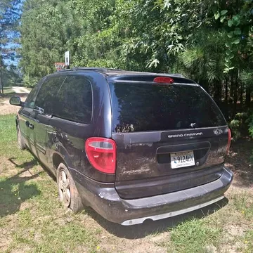 2004 Dodge Caravan Passenger SXT Minivan 4D