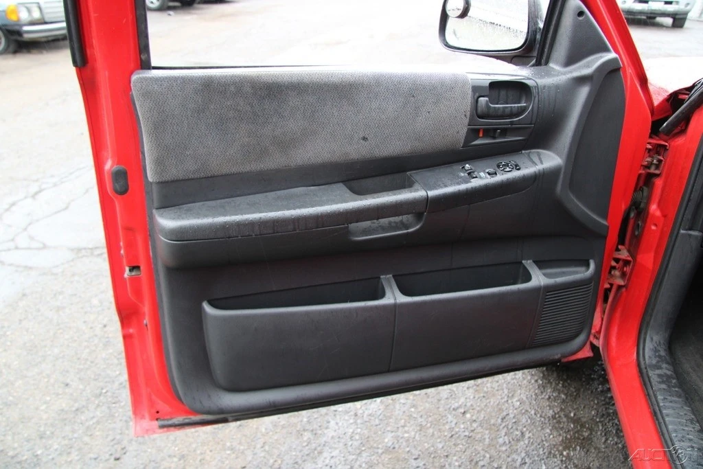 2004 Dodge Dakota 2nd Gen - Image 11 of 21