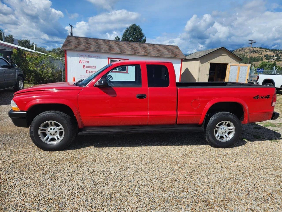 2004 Dodge Dakota 2nd Gen - Image 2 of 21
