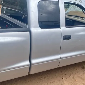 2004 Dodge Dakota Club Cab SLT Pickup 2D 6 1/2 ft