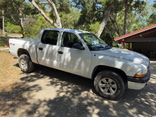 2004 Dodge Dakota 2nd Gen - Image 2 of 31