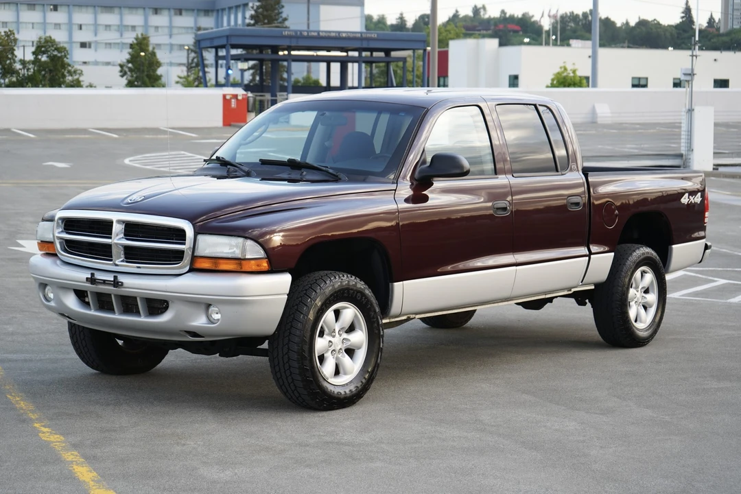 2004 Dodge Dakota 2nd Gen - Image 2 of 31