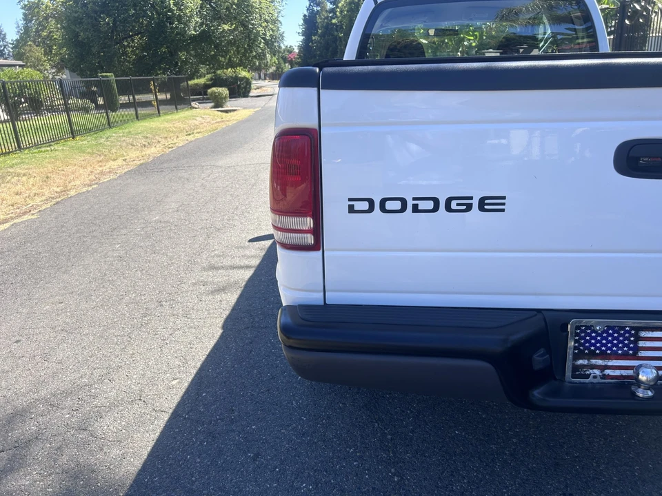 2004 Dodge Dakota - Image 26 of 31