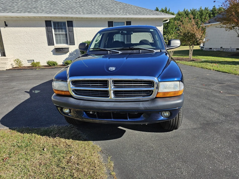 2004 Dodge Dakota 2nd Gen - Image 2 of 31
