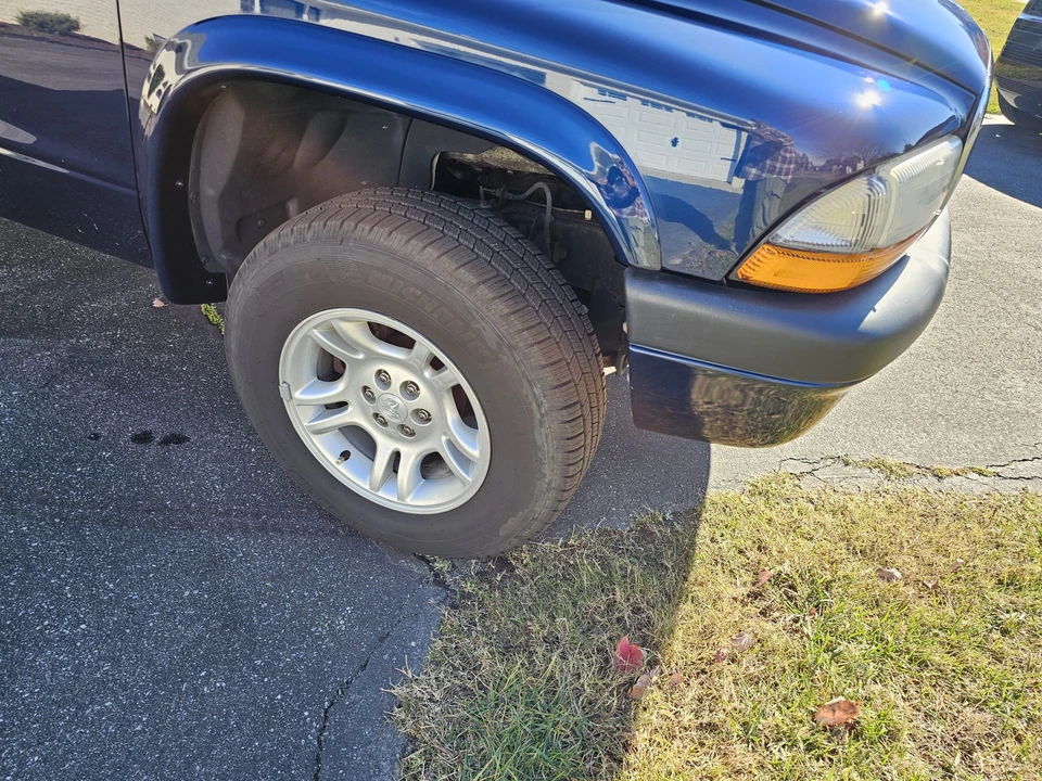 2004 Dodge Dakota 2nd Gen - Image 10 of 31