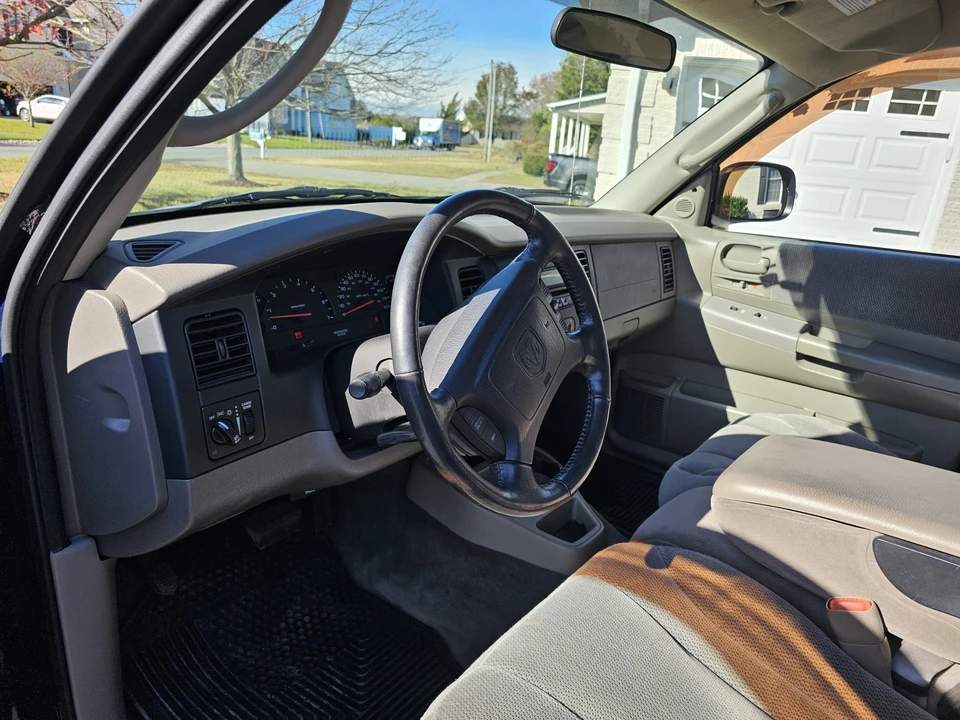 2004 Dodge Dakota 2nd Gen - Image 17 of 31