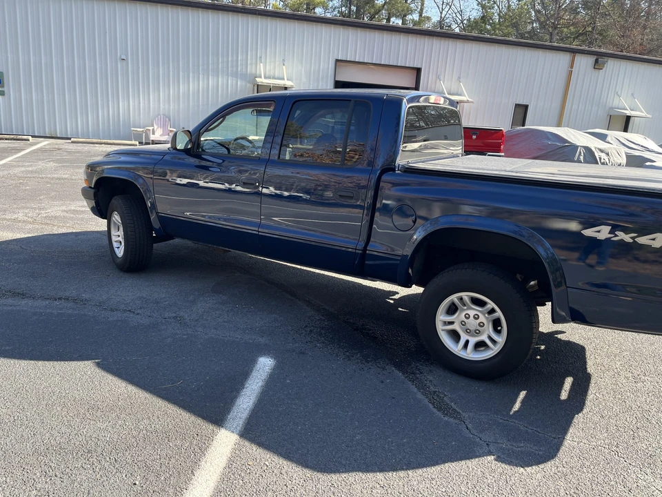 2004 Dodge Dakota 2nd Gen - Image 4 of 31