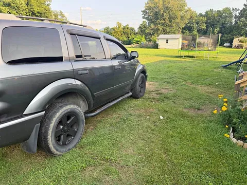 2004 Dodge Durango SRT Sport Utility 4D
