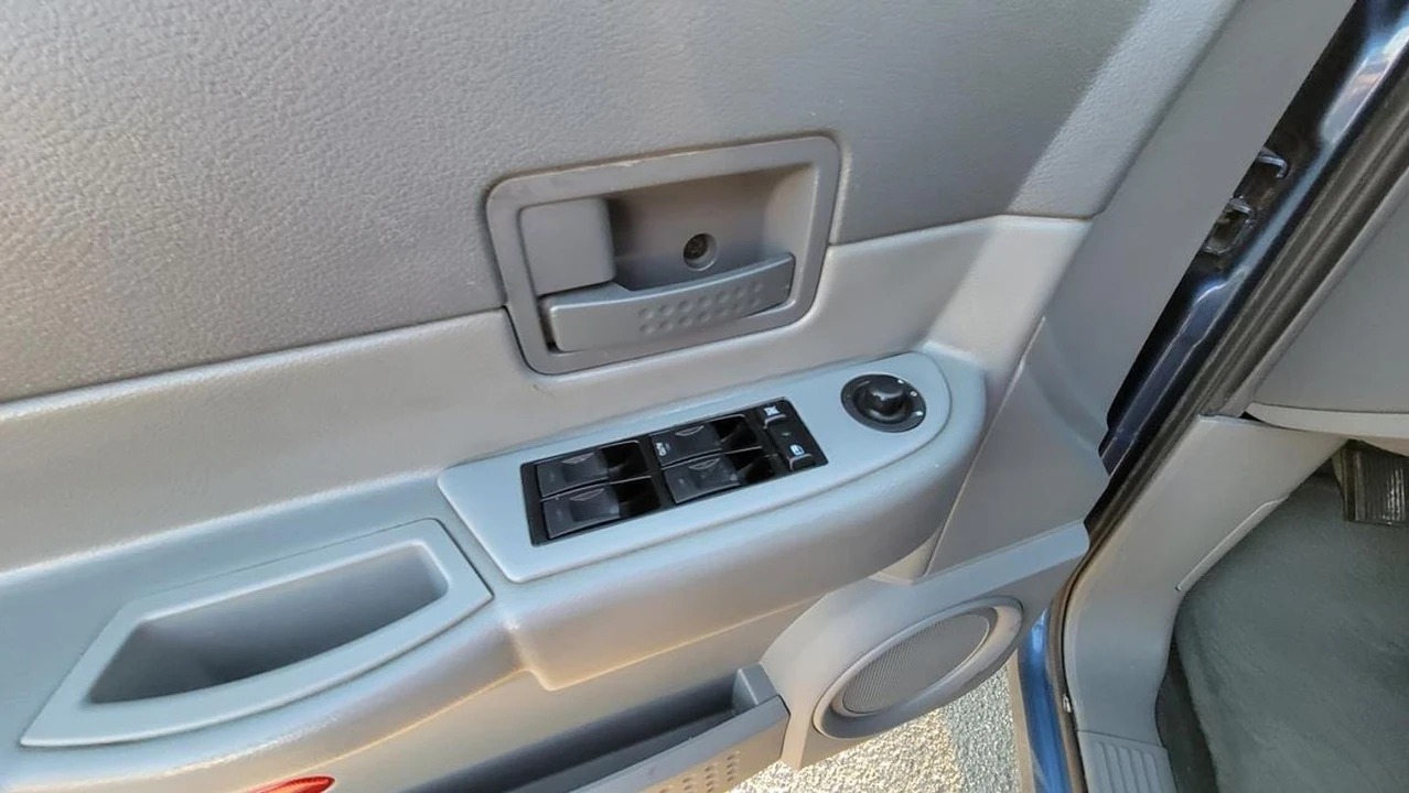 2004 Dodge Durango 2nd Gen - Image 26 of 31