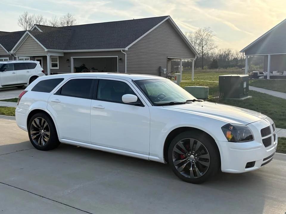 2004 Dodge Magnum 2nd Gen Wagon - Image 6 of 14