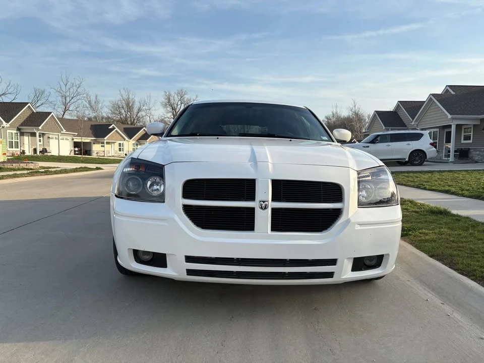 2004 Dodge Magnum 2nd Gen Wagon - Image 3 of 14