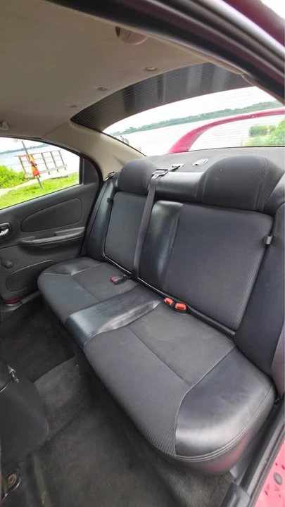 2004 Dodge Neon - Image 10 of 13