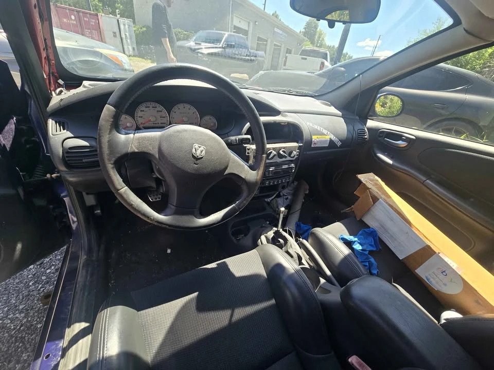 2004 Dodge Neon - Image 3 of 6