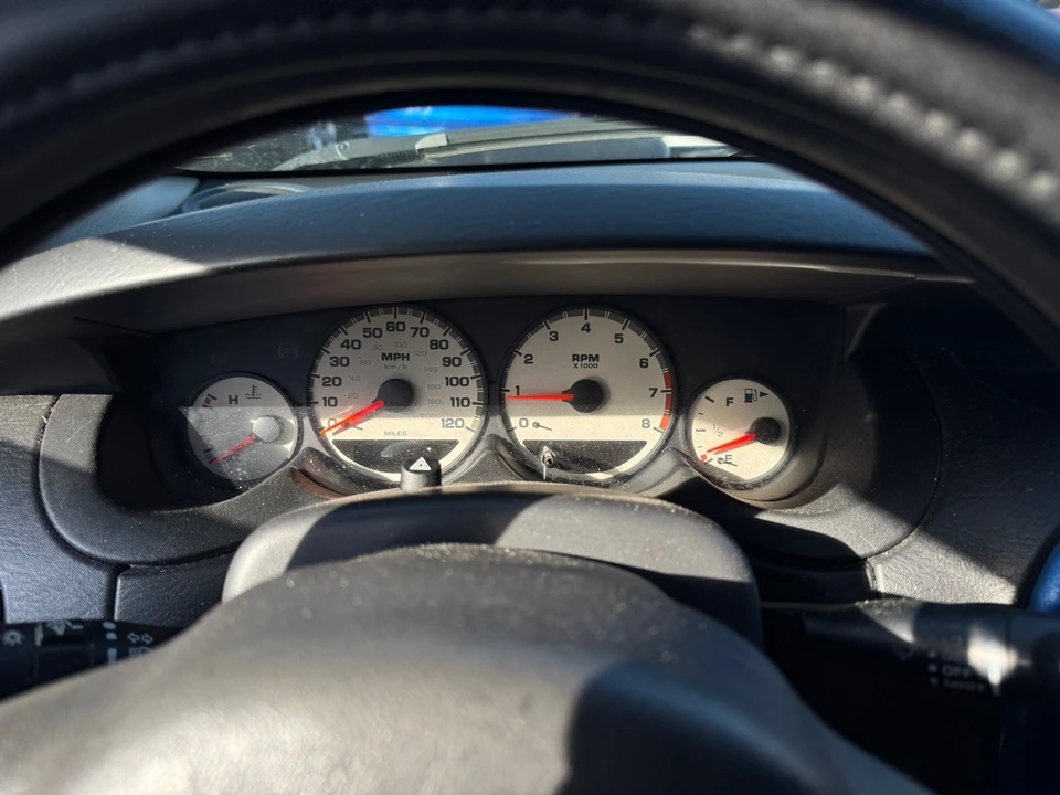 2004 Dodge Neon - Image 11 of 12