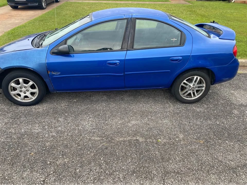 2004 Dodge Neon - Image 2 of 7