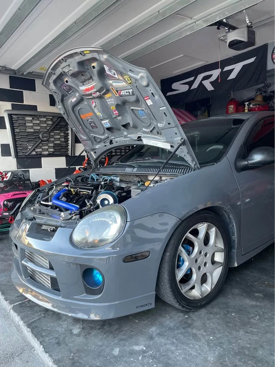 2004 Dodge Neon SRT-4 - Image 2 of 11
