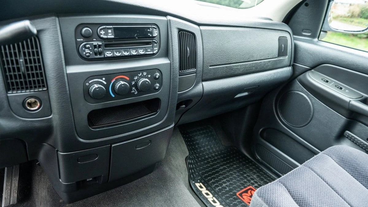 2004 Dodge Ram 3rd Gen - Image 20 of 30