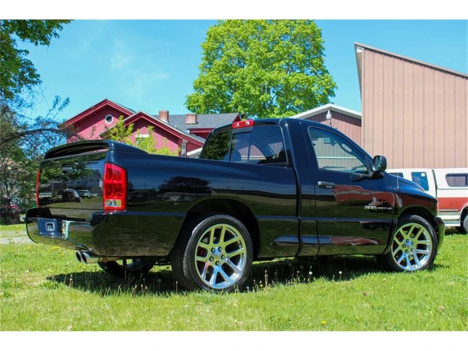 2004 Dodge Ram SRT-10 3rd Gen - Image 6 of 13