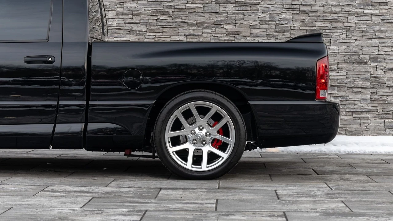 2004 Dodge Ram SRT-10 3rd Gen - Image 17 of 21