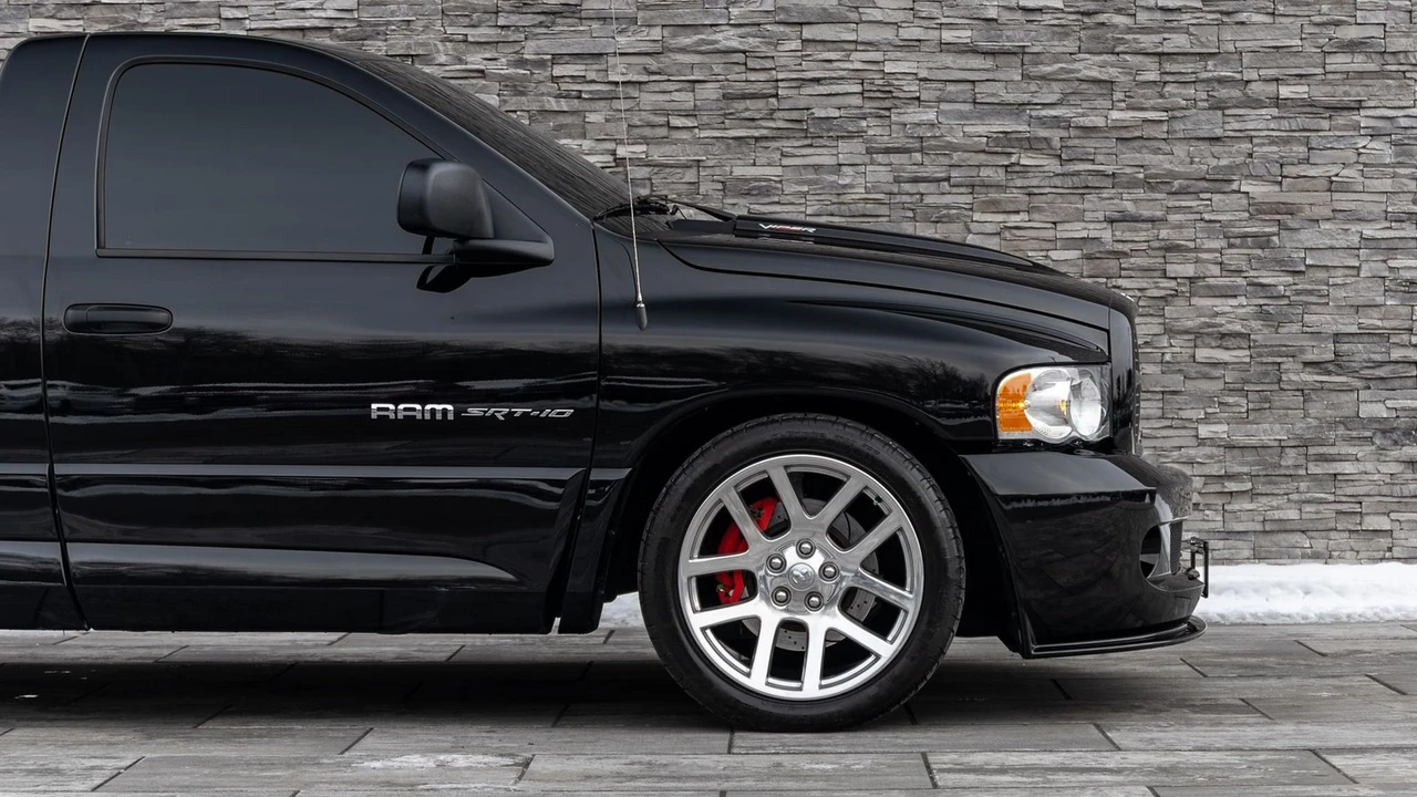 2004 Dodge Ram SRT-10 3rd Gen - Image 7 of 21