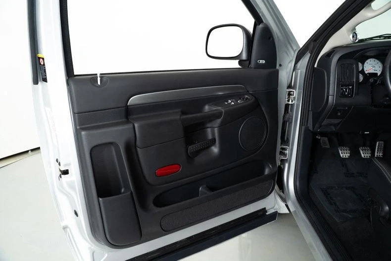 2004 Dodge Ram SRT-10 3rd Gen - Image 19 of 21