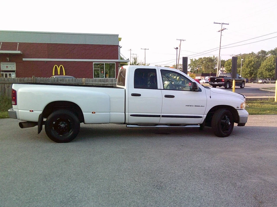 2004 Dodge Ram 3rd Gen - Image 9 of 21