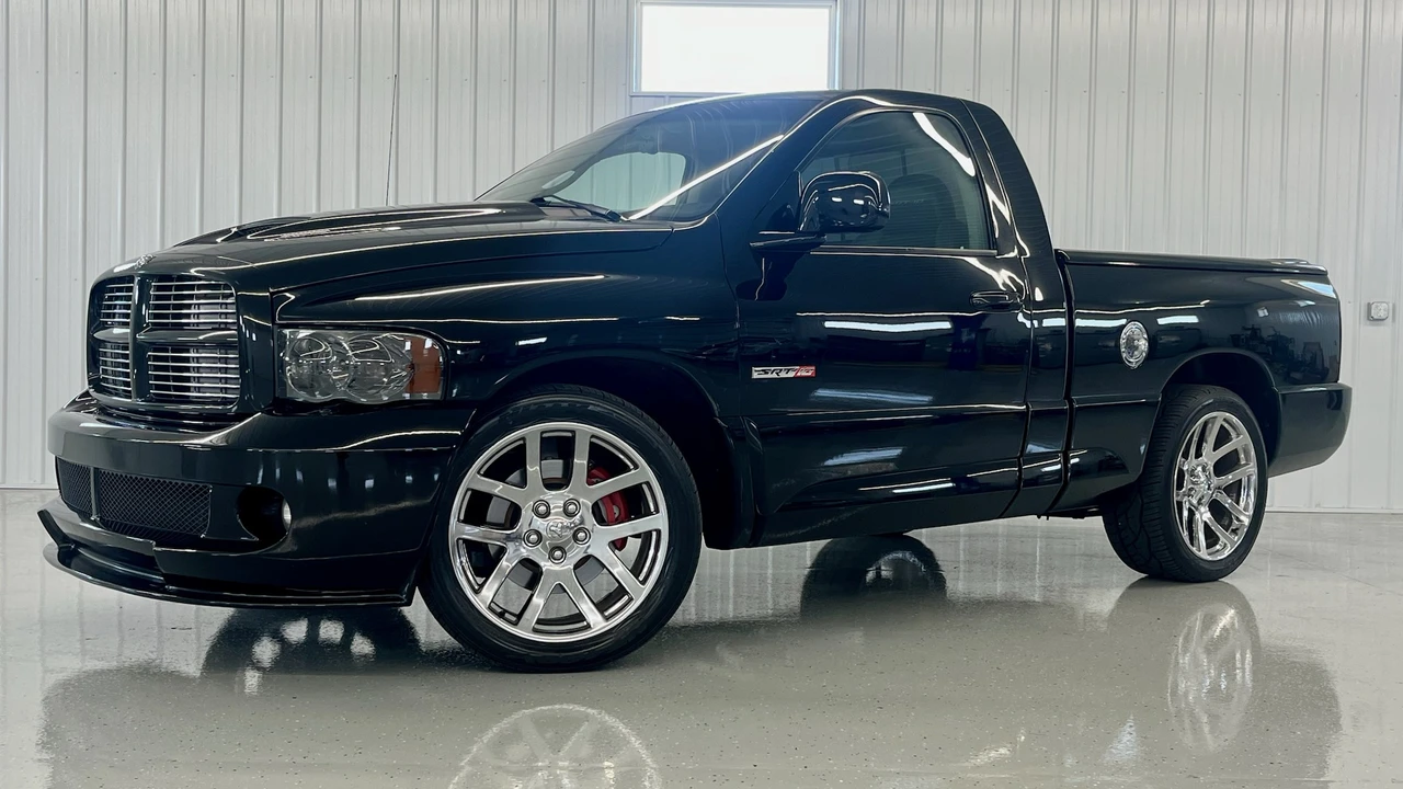 2004 Dodge Ram SRT-10 3rd Gen - Image 2 of 31
