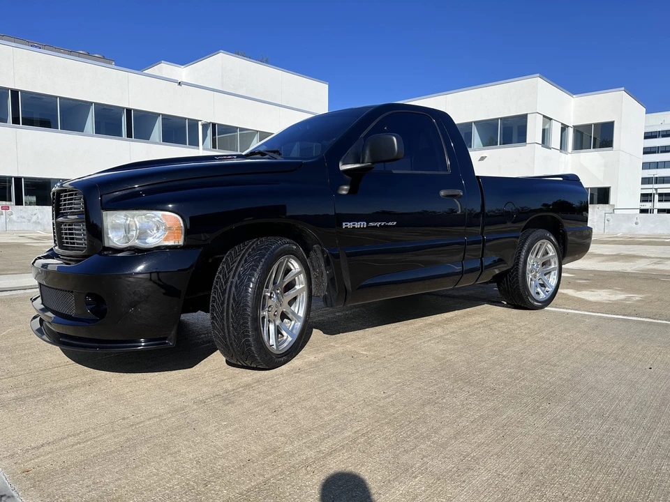 2004 Dodge Ram SRT-10 3rd Gen - Image 4 of 31
