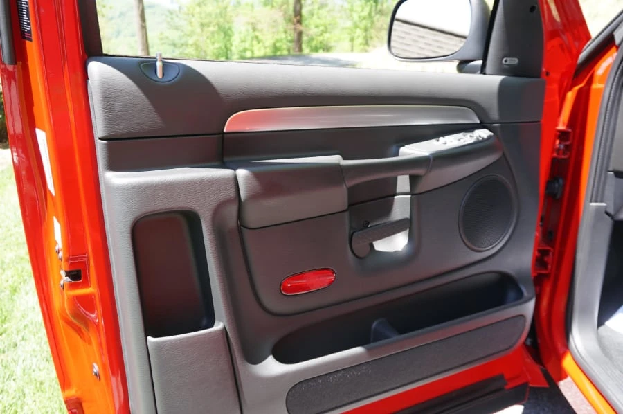 2004 Dodge Ram SRT-10 3rd Gen - Image 4 of 31