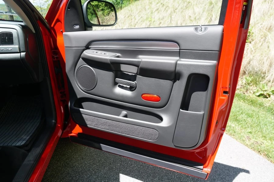 2004 Dodge Ram SRT-10 3rd Gen - Image 24 of 31