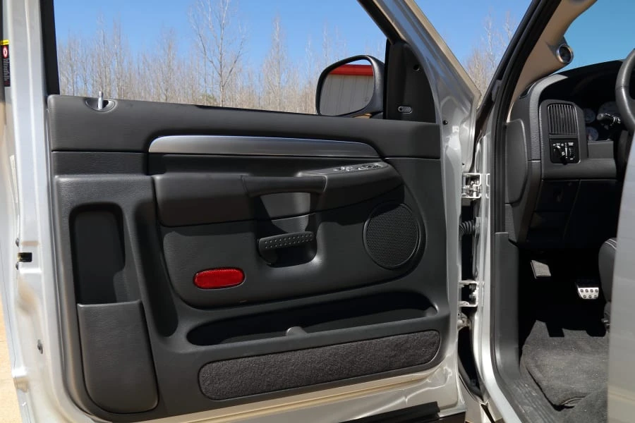 2004 Dodge Ram SRT-10 3rd Gen - Image 20 of 31