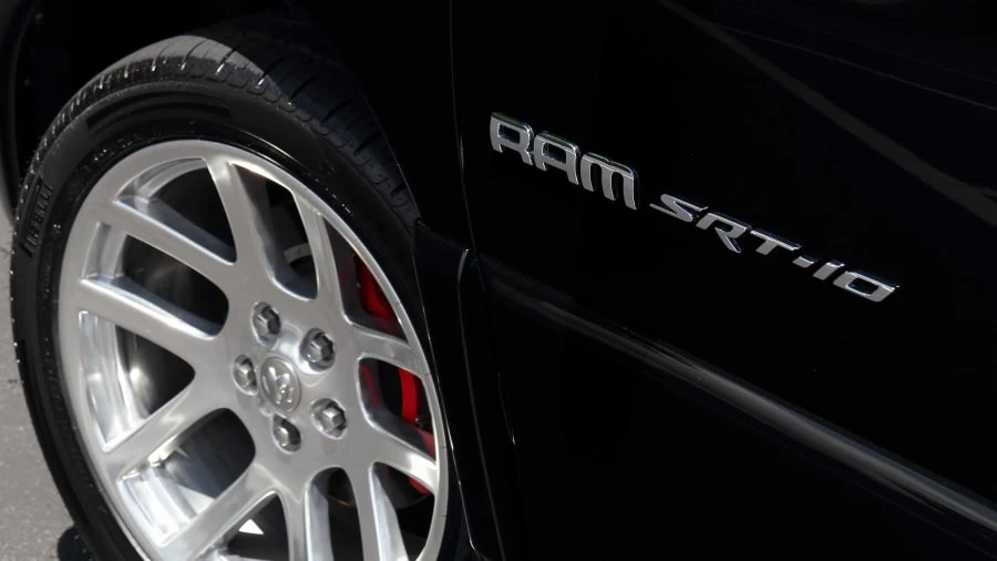 2004 Dodge Ram SRT-10 3rd Gen - Image 24 of 26