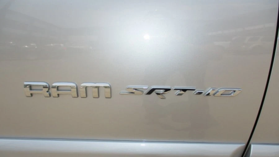 2004 Dodge Ram SRT-10 3rd Gen - Image 10 of 17