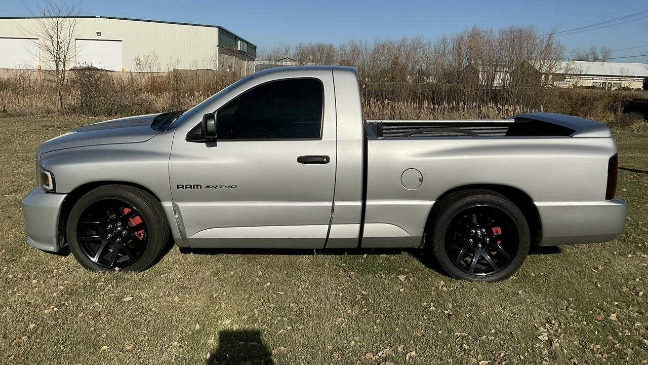 2004 Dodge Ram SRT-10 3rd Gen - Image 2 of 14