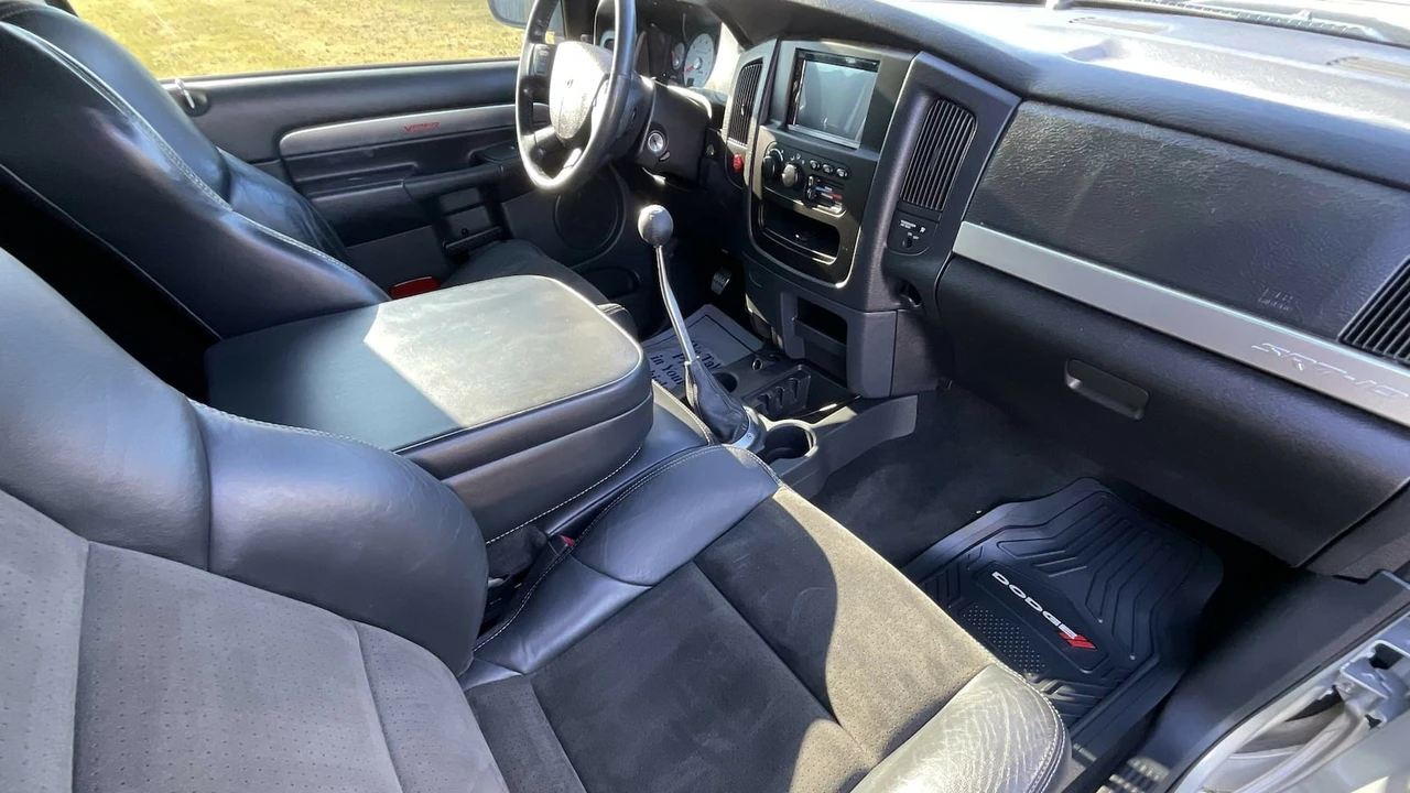 2004 Dodge Ram SRT-10 3rd Gen - Image 5 of 14