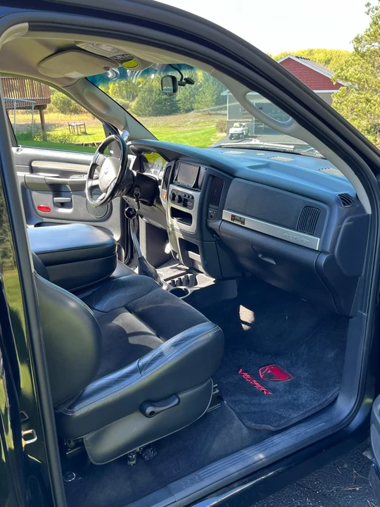 2004 Dodge Ram SRT-10 3rd Gen - Image 9 of 13