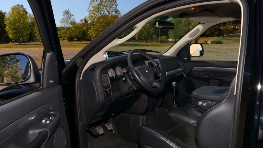 2004 Dodge Ram SRT-10 3rd Gen - Image 4 of 12