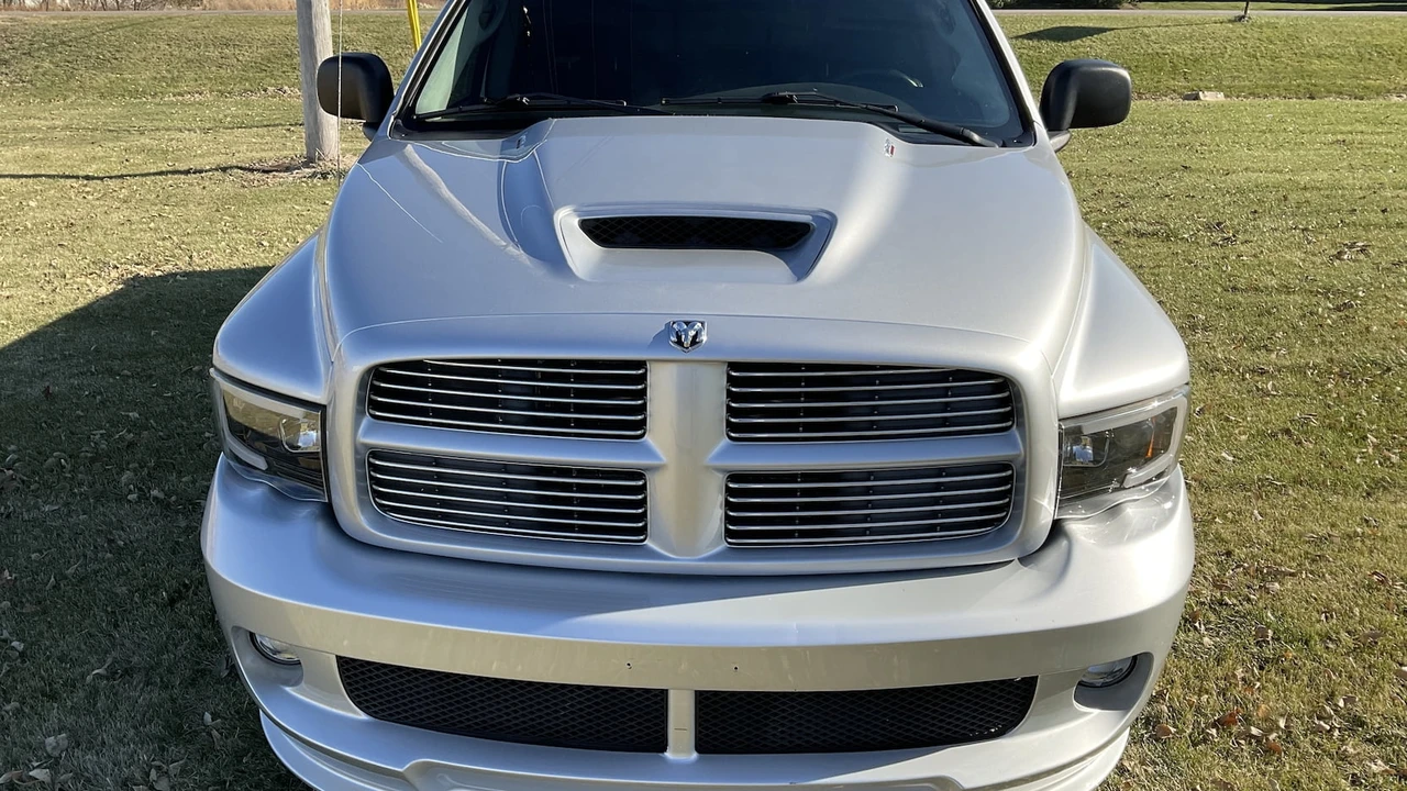 2004 Dodge Ram SRT-10 3rd Gen - Image 5 of 14