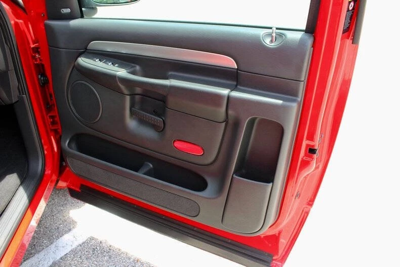 2004 Dodge Ram SRT-10 3rd Gen - Image 25 of 31