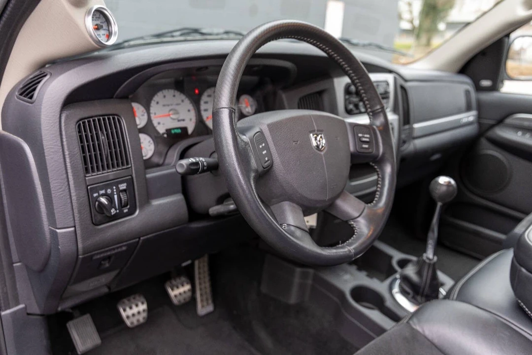 2004 Dodge Ram SRT-10 3rd Gen - Image 11 of 19